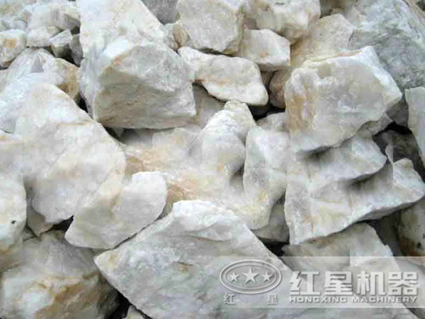 時(shí)產(chǎn)800噸的硅石破碎生產(chǎn)線需要哪些設(shè)備？需要投資多少錢？