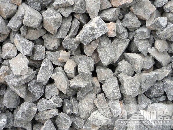 破碎石灰石推薦使用移動(dòng)碎石機(jī)_體積小、效率高、運(yùn)行無(wú)噪音