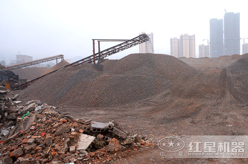 建筑垃圾變廢為磚設(shè)備多少錢，建筑垃圾做的磚多少錢一塊？