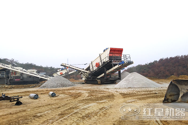 移動破石子機，目前國內(nèi)比較先進的破碎石子機器