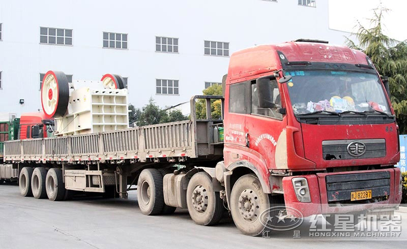 人工破碎混凝土用什么機(jī)器？選擇顎破機(jī)，大產(chǎn)量，運(yùn)行可靠