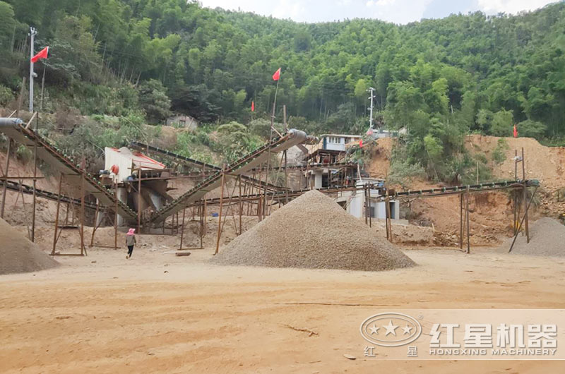 石頭破碎機(jī)成套設(shè)備都有哪些？?jī)?nèi)含石頭破碎機(jī)生產(chǎn)的全過程視頻
